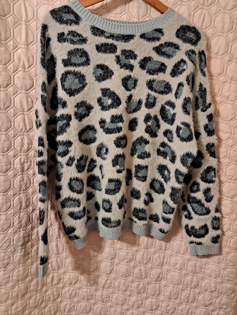 Time And TRU size L animal Print Soft Sweater
